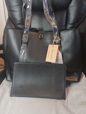 Ampere Creations Black Vegan Leather Tote Bag with Matching Pouch